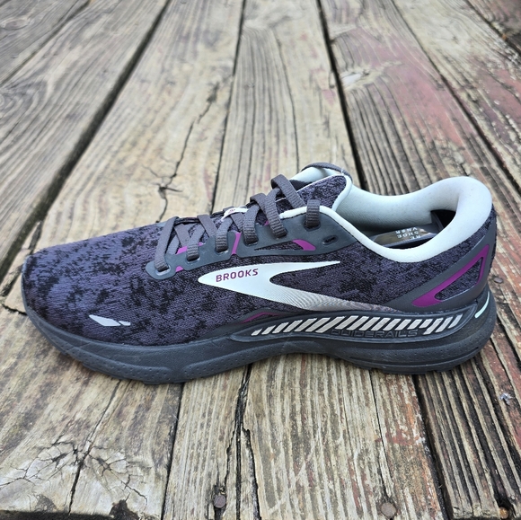 Brooks Athletic Shoes - Gray and Pink - Picture 6 of 15
